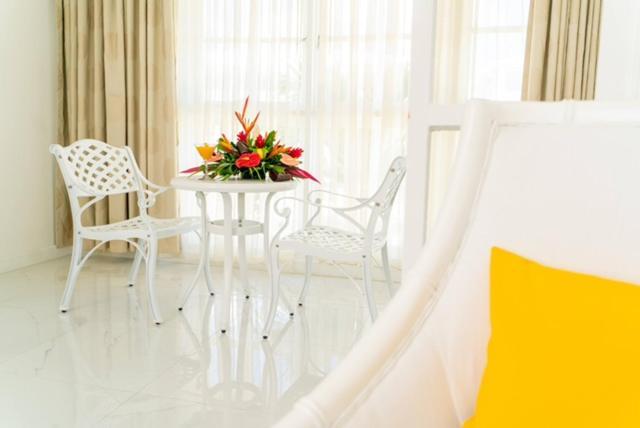 The Soco House - All-Inclusive (Adults Only) كاسترايْزْ المظهر الخارجي الصورة